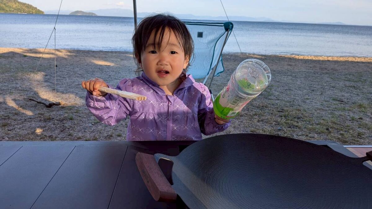 小さい子どもでコンロに手が届いてしまうので注意してください